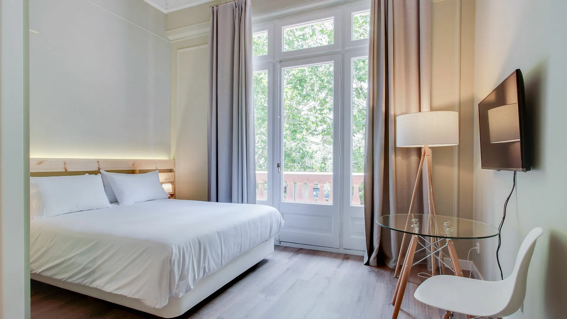 Principal B&Bcn Barcelona Bed & Breakfast